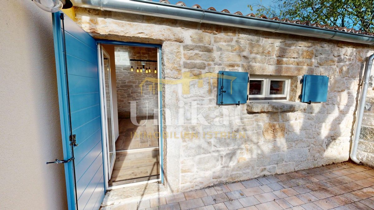 Dvojna kuća con garage e ampio giardino